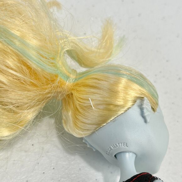 Monster High Doll Lagoona Blue Surf to Turf Mattel 2016 DNX06 - Picture 9 of 16